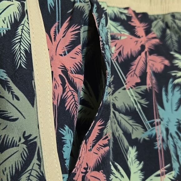 BRISIRA Swim Trunks Lined Shorts Palm Tree Island Vacation Mens 36 XL 4" Inseam - Picture 8 of 11